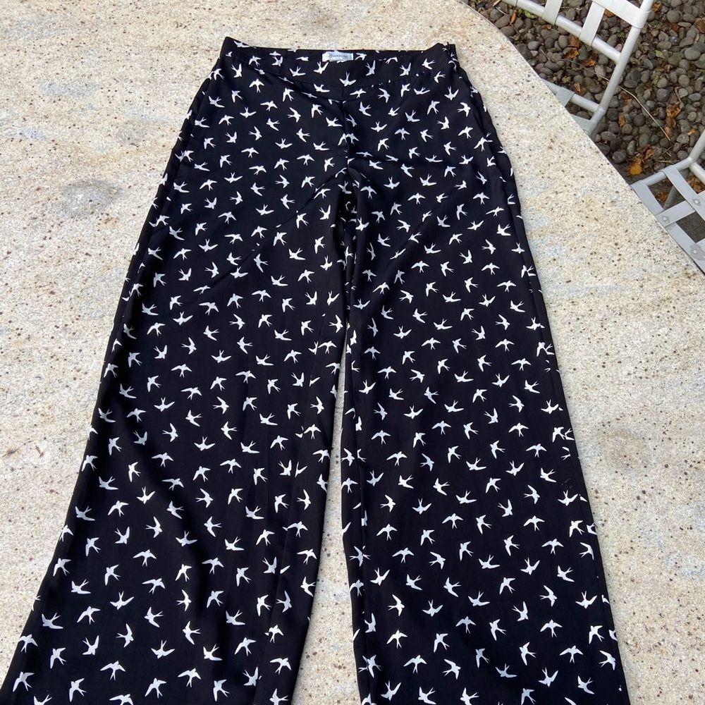Black wide leg dress pant bird print in white size XS/S side zip extra long - Picture 1 of 6
